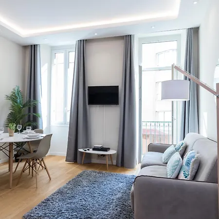 Lägenhet Brand New 1 Bdr Place Du Pin