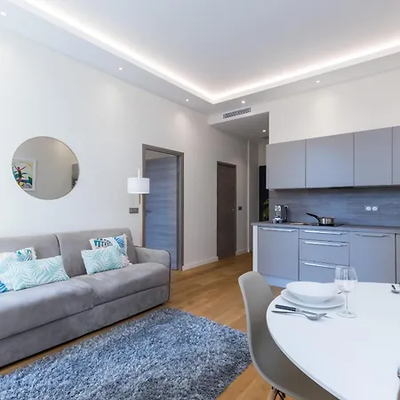 Brand New 1 Bdr Place Du Pin 公寓