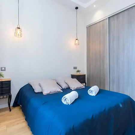 Brand New 1 Bdr Place Du Pin