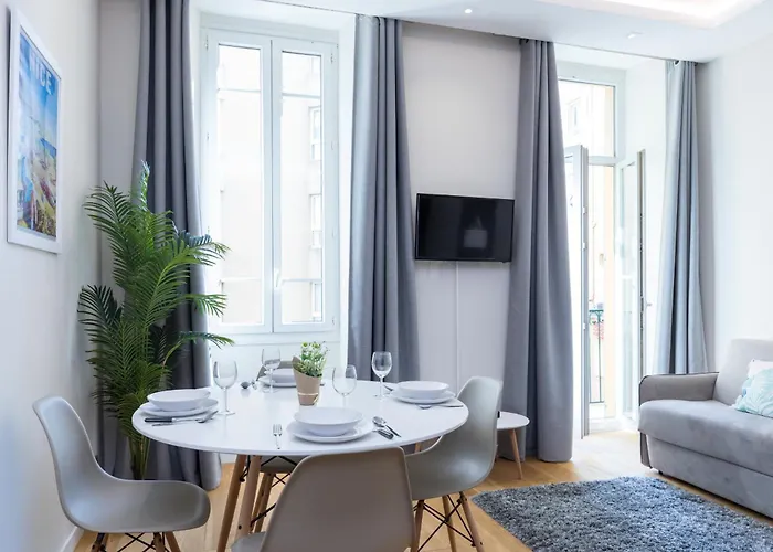 דירה Brand New 1 Bdr Place Du Pin