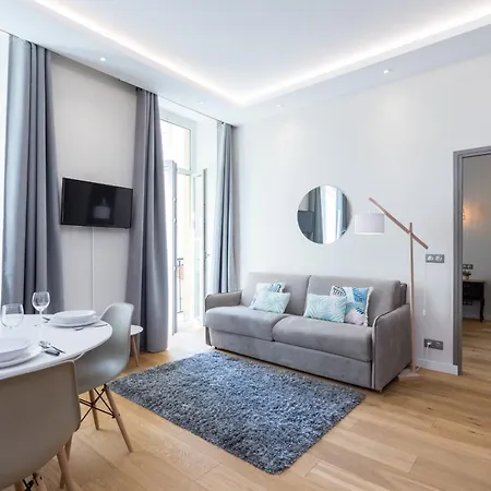 Brand New 1 Bdr Place Du Pin