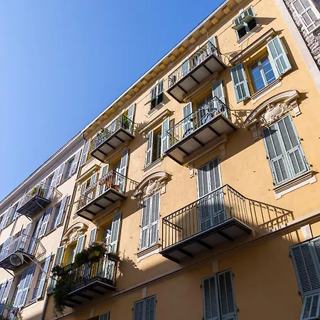 Lejlighed Brand New 1 Bdr Place Du Pin *